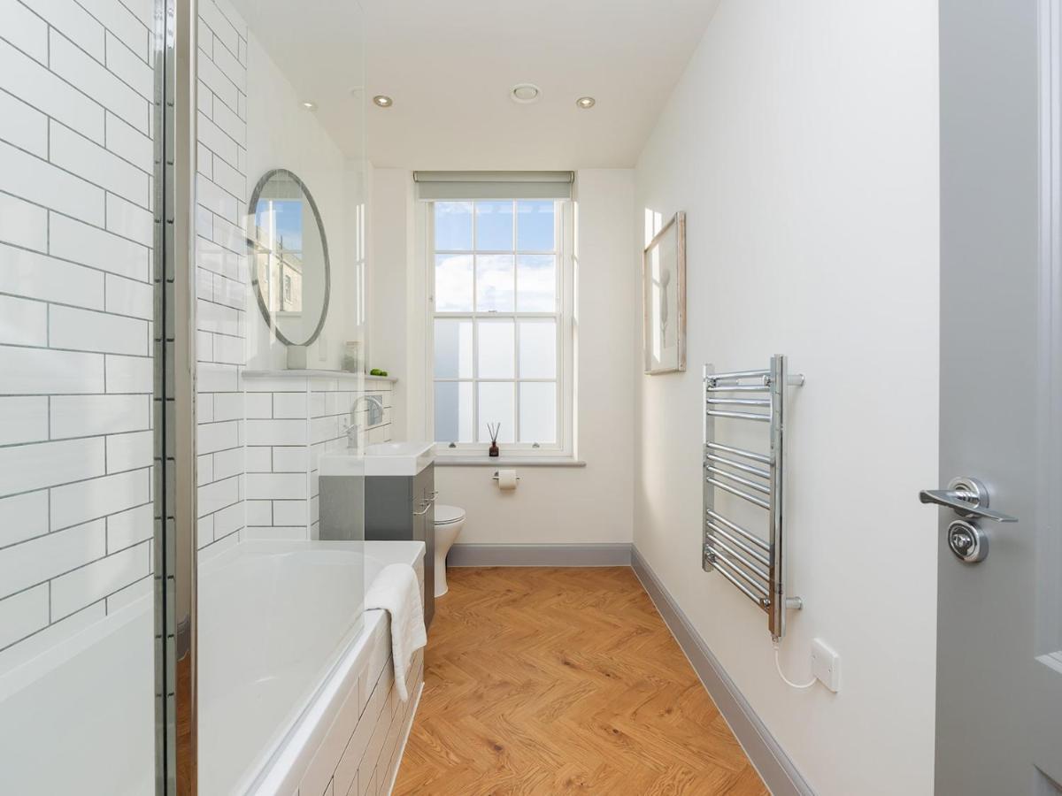 Pass The Keys Stunning 2 Bed Retreat In The Heart Of Bath Leilighet Eksteriør bilde